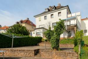 RESERVIERT: Doppelhaushälfte mit Balkon, Dachstudio und Garten – Die vollständige Adresse der Immobilie erhältst du vom Anbieter., 36251 Bad Hersfeld – Vorschaubild 1