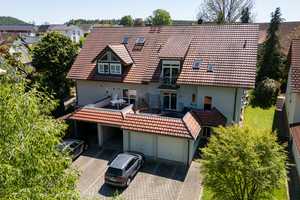 Wohlfühlen auf allen Ebenen – modernes Zweifamilienhaus mit Garten und flexibler Nutzung – Schwarzwald-Baar-Kreis – Vorschaubild 2