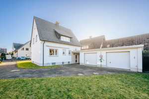 Familienfreundlich in toller Wohnlage!
Einfamilienhaus mit Garagen – Gütersloh (Kreis) – Vorschaubild 2