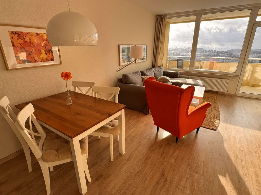 Immobilie in Braunlage - Von privat: 2,5-Zi.  Süd-Wohnung m. Balkon im 15. St. des Panoramic. Hier kann man sofort einziehen - Bild 3