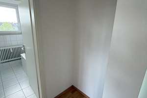 Gepflegte  2-Zimmerwohnung mit separater Küche und Balkon - 6913302 – Servatiusstraße 69, 51109 Ostheim, Köln – Vorschaubild 4