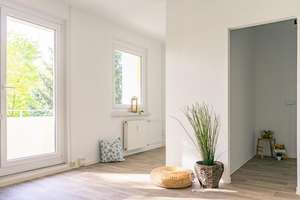 Sofort verfügbare 1-Raum-Wohnung mit Balkon – Am Harthwald 1, 9123 Markersdorf, Chemnitz – Vorschaubild 1
