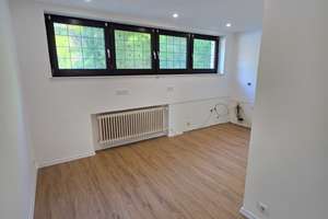 Helle 3,5 Zimmerwohnung mit Balkon nahe dem Klinikum! – Die vollständige Adresse der Immobilie erhältst du vom Anbieter., 42653 Gräfrath, Solingen – Vorschaubild 7