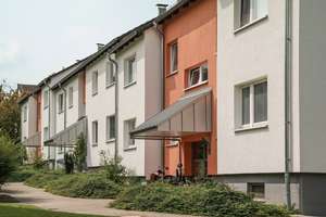 Top modernisierte 2-Zimmer-Wohnung mit Loggia in ruhiger Lage von Fallersleben – Die vollständige Adresse der Immobilie erhältst du vom Anbieter., 38442 Fallersleben, Wolfsburg – Vorschaubild 2