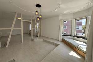 Altbau-Charme trifft Komfort – 2,5-Zimmer mit Balkon in Stuttgart