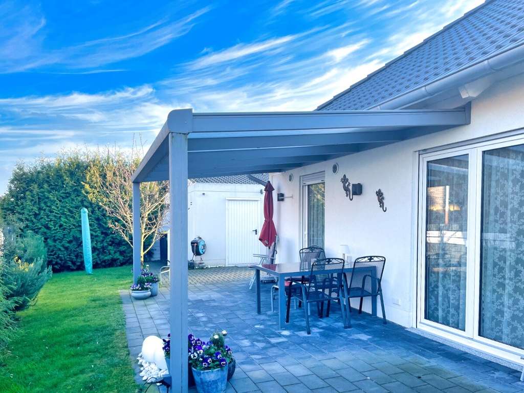 Immobilie in Weeze - Zukunftssicher wohnen ++ Effizienzhaus-55/ Bungalow, ideal für Jung  und  Alt - Bild 0