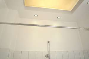  Großzügige 2,5-Zimmer-Wohnung EG, EBK, Parkett, Kaminofen, Terrasse, Süd-Garten & Garage – Natruper Straße 115, 49076 Hafen, Osnabrück – Vorschaubild 8