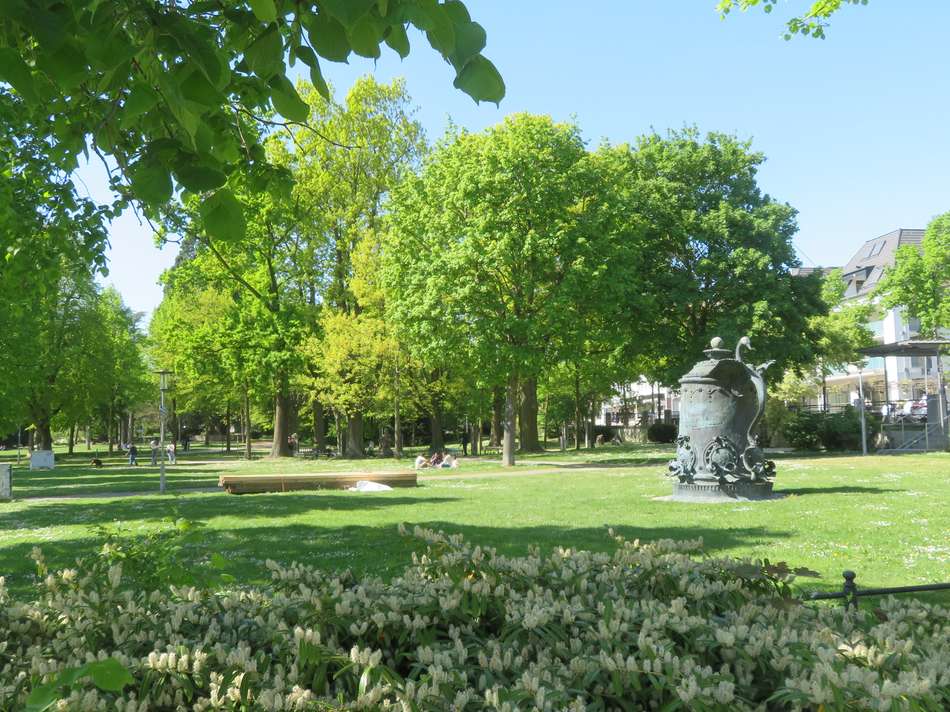 Uferpark 2 Gehminuten