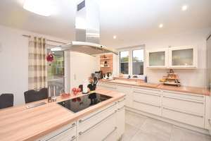 Modern, stilvoll und elegant! Neuwertiges Einfamilienhaus in Wolfsburg-Barnstorf. – Die vollständige Adresse der Immobilie erhältst du vom Anbieter., 38446 Barnstorf, Wolfsburg – Vorschaubild 4