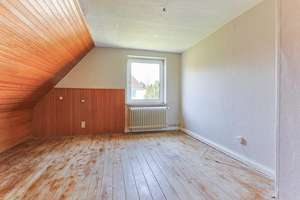 Doppelhaushälfte in sonniger Hanglage mit Entwicklungspotential – Flintbeker Straße 38, 24113 Gaarden-Süd und Kronsburg, Kiel – Vorschaubild 12