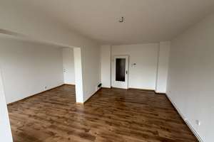 Helle 3,5-Zimmer-Wohnung mit Balkon und unverbaubarem Weitblick über Wuppertal – Bogenstrasse 32, 42283 Barmen, Wuppertal – Vorschaubild 2