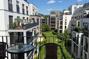 Mitten in der Stadt und dennoch ruhig  - 4 Zimmerwohnung mit einem großen Balkon und einer TG – Die vollständige Adresse der Immobilie erhältst du vom Anbieter., 65189 Südost, Wiesbaden – Vorschaubild 1