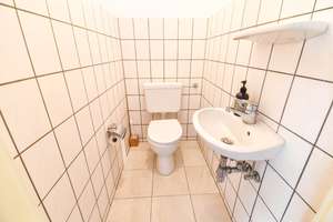 Helle 3,5-Zimmer Wohnng mit Loggia über den Dächern von Solingen-Ohligs. – Die vollständige Adresse der Immobilie erhältst du vom Anbieter., 42697 Ohligs/Aufderhöhe/Merscheid, Solingen – Vorschaubild 12