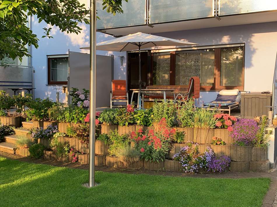 Terasse mit Seitensichtschutz