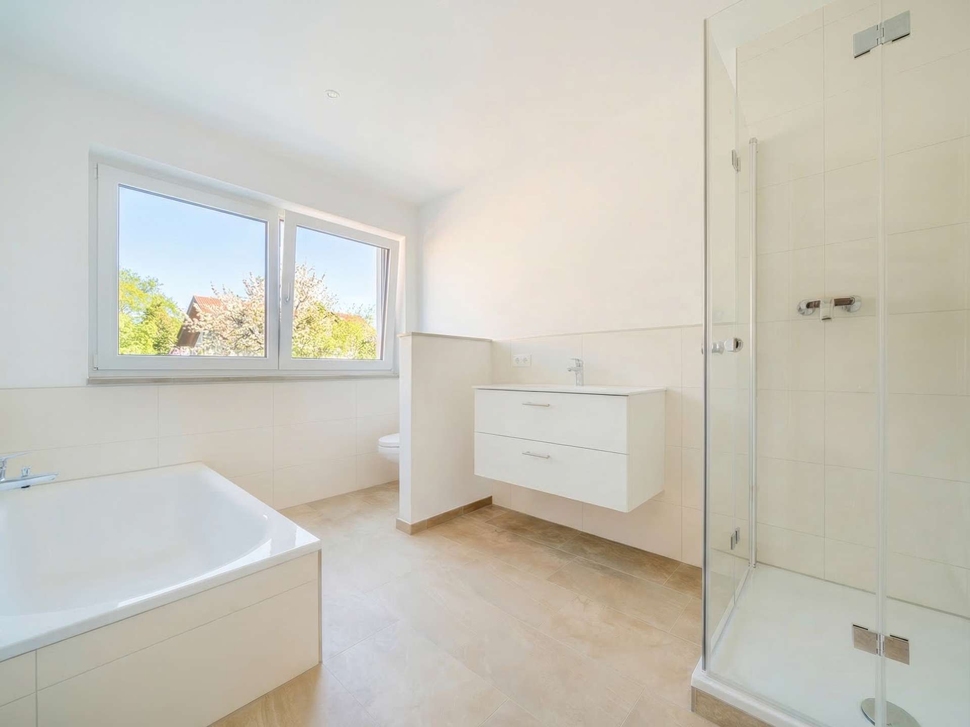 Immobilie in Seefeld - WOHNEN MIT QUALITÄT: HOCHWERTIGE DOPPELHAUSHÄLFTE IN ORTSRANDLAGE - Bild 3