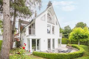 AIGNER - Familienfreundliches Doppelhaus mit Garten in Südausrichtung

 – Die vollständige Adresse der Immobilie erhältst du vom Anbieter., 81739 Waldperlach, München – Vorschaubild 1
