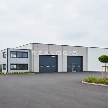 Kurzfristig verfügbare Lagerfläche mit ca. 2.700 m² zu vermieten