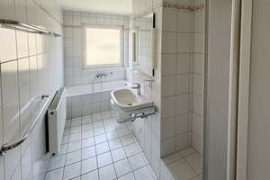 TOP LAGE LAUFAMHOLZ: IN 2022 UMFANGREICH MODERNISIERTES 5- ODER 6-ZIMMER-RMH MIT EINZELGARAGE – Die vollständige Adresse der Immobilie erhältst du vom Anbieter., 90482 Laufamholz, Nürnberg – Vorschaubild 23