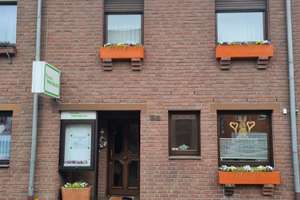 2 Familienreihenhaus mit großzügiger Raumaufteilung   "reserviert" – Dünner Str. 28, 41066 Bettrath-Hoven, Mönchengladbach – Vorschaubild 1
