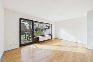 Gestalten Sie Ihr Traumhaus: Reihenendhaus mit gemütlichem Garten, Garage und Potenzial. – Die vollständige Adresse der Immobilie erhältst du vom Anbieter., 40472 Lichtenbroich, Düsseldorf – Vorschaubild 2