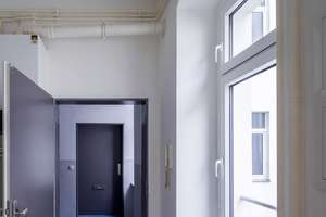 BEZUGSFREI: Renovierte 1-Zimmer-Altbauwohnung in ausgezeichneter Lage im lebendigen Wrangelkiez! – Oppelner Straße 18, 10997 Kreuzberg, Berlin – Vorschaubild 7
