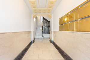 Historischer Charme trifft modernen Luxus: Exklusive Maisonette im voll modernisierten Stilaltbau – Düsseldorf – Vorschaubild 3