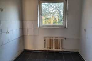 Helle 3-Zimmer-Wohnung mit Balkon *frisch renoviert* – Haaner Straße 72, 42719 Solingen – Vorschaubild 4