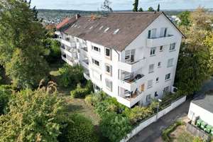 GROSSZÜGIGE 4-ZIMMER-WOHNUNG MIT GARAGE – FUSSLÄUFIG ZUM KILLESBERGPARK