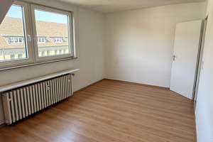 Gepflegte Dachgeschosswohnung in Köln-Höhenberg – Olpener Straße 140, 51103 Höhenberg, Köln – Vorschaubild 6