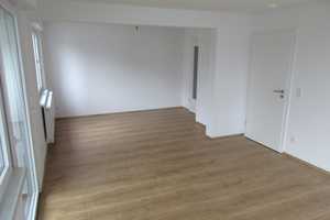 3 Familienhaus mit Wintergärten, PV und Garage in bevorzugter Wohnlage von Rottweil – Rottweil (Kreis) – Vorschaubild 7