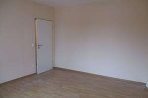 Provisionsfrei* Geräumige 4-Zi.-Wohnung m. Stellpl., Altendorfer Straße, 1.OG – Altendorfer Straße 298, 45143 Altendorf, Essen – Vorschaubild 10