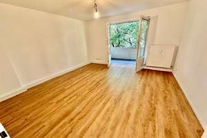 Gepflegte & helle 3-Zimmerwohnung mit Balkon und Fahrstuhl in der Mitte Wiesbadens! – Yorckstrasse 24, 65185 Westend / Bleichstraße, Wiesbaden – Vorschaubild 2