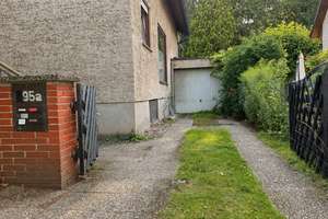 Doppelhaushälfte mit eigenem Garten und direktem Zugang zum Laehr-Park – Die vollständige Adresse der Immobilie erhältst du vom Anbieter., 14167 Zehlendorf, Berlin – Vorschaubild 14