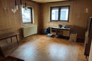 Kleines Stadthaus, großes Potenzial: 4 Zimmer, Garage & Dachboden in Top-Lage – Die vollständige Adresse der Immobilie erhältst du vom Anbieter., 89340 Leipheim – Vorschaubild 4