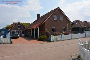 " Neuer Preis und Provisionsfrei" Geräumiges Friesenhaus in toller Lage Greetsiel – Inselstraße 23, 26736 Krummhörn – Vorschaubild 1