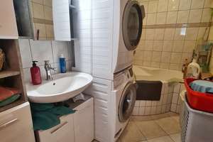 Helle 4-Zimmer-Wohnung mit Loggia im Hochhaus – gepflegte Lage in Leverkusen-Wiesdorf – Die vollständige Adresse der Immobilie erhältst du vom Anbieter., 51373 Wiesdorf, Leverkusen – Vorschaubild 10