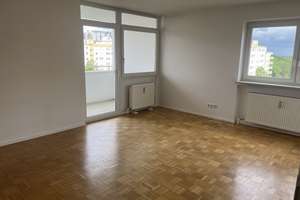 3-Zimmer-Wohnung mit Weitblick und viel Licht – Reichenaustr. 20, 81243 Aubing-Süd, München – Vorschaubild 2