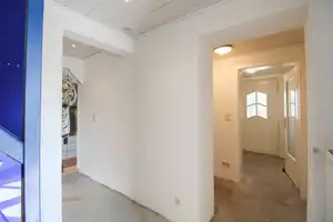 Einfamilienhaus mit Einliegerwohnung/Ferienwohnung und Außenpool bei Lübeck – Nordwestmecklenburg (Kreis) – Vorschaubild 11