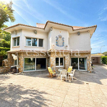 SPEKTAKULÄRES CHALET IN LES MOTES PLAYA DE GANDÍA EXKLUSIVITÄT, PRIVATSPHÄRE UND LEBENSQUALITÄT AM M