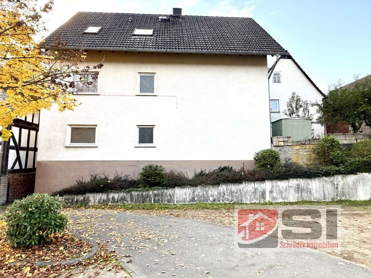 Mehrgenerationenhaus mit viel Platz und Extra-Gartengrundstück, Lahn Dill Kreis – Bild 2