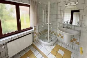 5-ZIMMER-REIHENMITTELHAUS MIT GARAGE UND KLEINEM GARTEN IN RUHIGER LAGE VON ALTDORF – Die vollständige Adresse der Immobilie erhältst du vom Anbieter., 90518 Altdorf bei Nürnberg – Vorschaubild 21