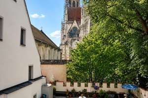 Ehemaliges Torhaus der Pfalz – historisches Wohn- und Geschäftshaus am Alten Kornmarkt – 93047 Innenstadt, Regensburg – Vorschaubild 26