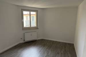 Charmante & modernisierte 2-Zimmer-Wohnung mit Balkon – sofort bezugsfrei! – Halberstädter Str 75, 39112 Sudenburg, Magdeburg – Vorschaubild 4