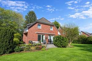 Exklusives Einfamilienhaus in ruhiger Lage von Hamburg Bramfeld