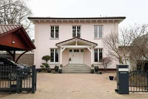 Toskana-Stadtvilla in idyllischer Feldrandlage – ein Zuhause zum Verlieben