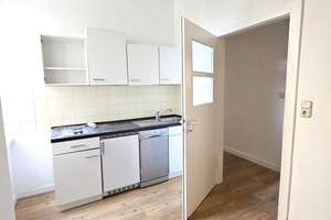 Altbau in der Taunusstraße: 3 Zimmer, Hohe Decken, Top-Lage! – Taunusstraße 75, 65183 Nordost, Wiesbaden – Vorschaubild 10