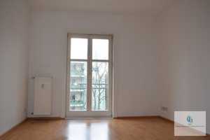 Kapitalanleger aufgepasst! Helle Zwei-Zimmer-Eigentumswohnung mit Balkon nahe Treptower Park! – Berlin – Vorschaubild 3