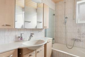 Gepflegte 3-Zi-Whg mit Einzelgarage, Südbalkon und großzügigen Kellerraum – 85080 Friedrichshofen-Hollerstauden, Ingolstadt – Vorschaubild 16