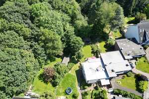 HANDWERKER AUFGEPASST! ZWEIFAMILIENHAUS mit 6 GARAGEN
in RUHIGER LAGE am Landschaftsschutzgebiet – Solingen – Vorschaubild 10