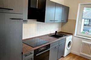 Renovierte 2 Zimmer Wohnung mit Balkon